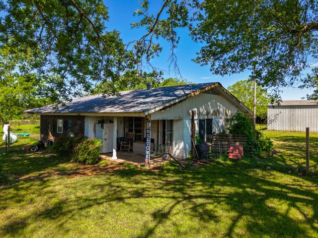 682 Lcr 450, Mexia, TX 76667