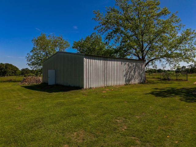 682 Lcr 450, Mexia, TX 76667