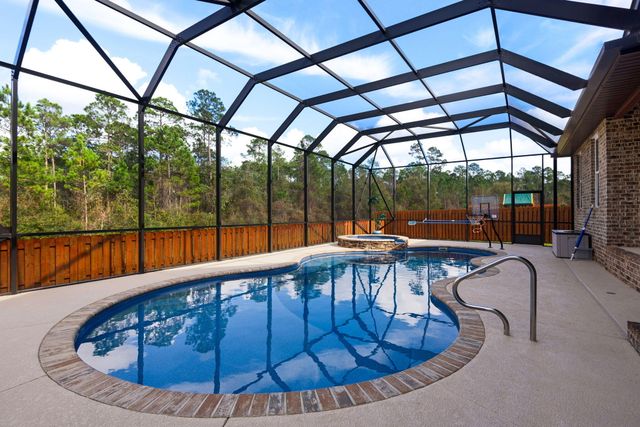 5812 Huntington Creek Boulevard, Pensacola, FL 32526