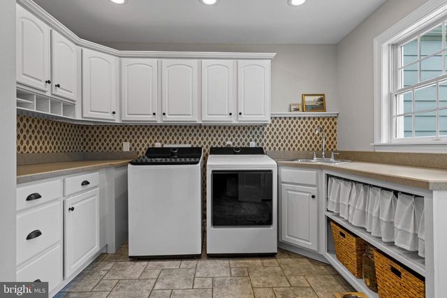 995 BANESWOOD DR, Kennett Square, PA 19348