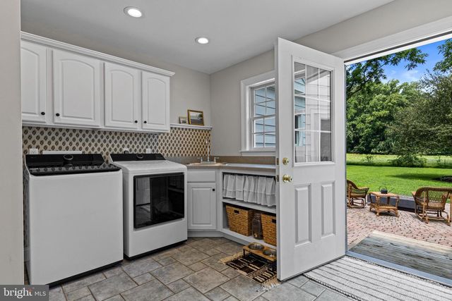 995 BANESWOOD DR, Kennett Square, PA 19348
