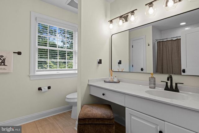 995 BANESWOOD DR, Kennett Square, PA 19348