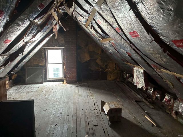 355 W Walnut Street, Elberfeld, IN 47613