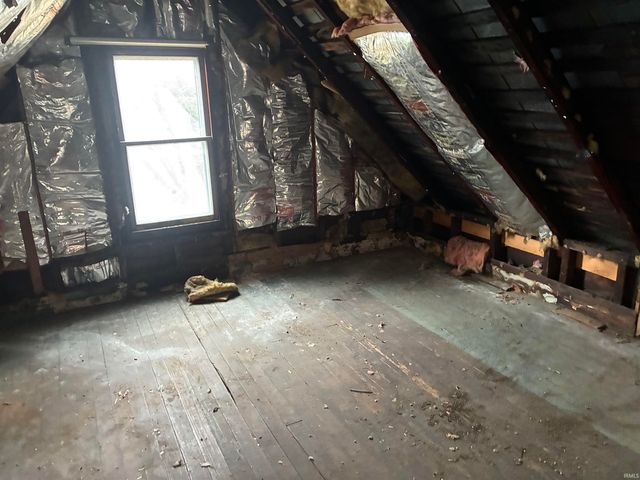 355 W Walnut Street, Elberfeld, IN 47613