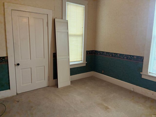 355 W Walnut Street, Elberfeld, IN 47613