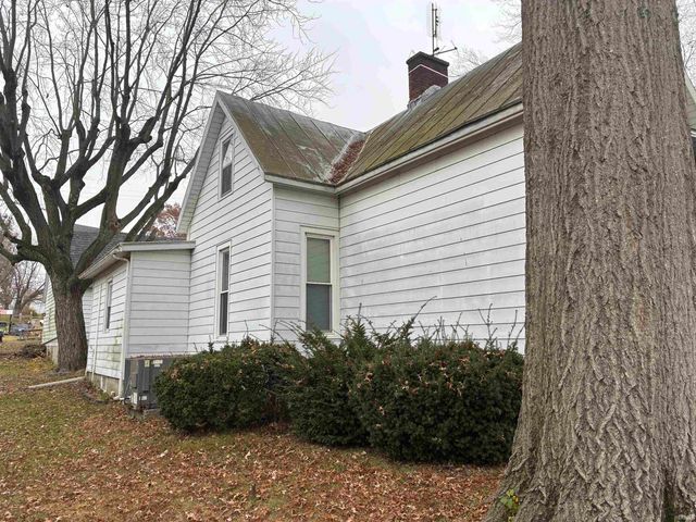355 W Walnut Street, Elberfeld, IN 47613