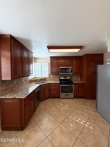 6764 DAKOTA RIDGE Drive, El Paso, TX 79912