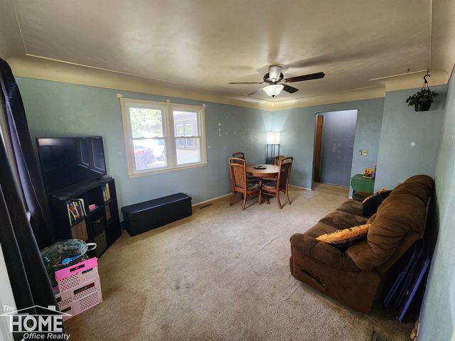 7405 W Lansing Road, Shaftsburg, MI 48872
