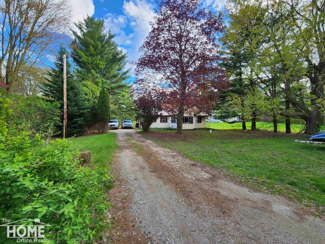 7405 W Lansing Road, Shaftsburg, MI 48872