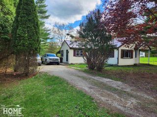 7405 W Lansing Road, Shaftsburg, MI 48872