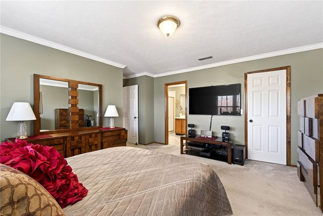 8767 Deer Valley Drive, Dayton, OH 45424