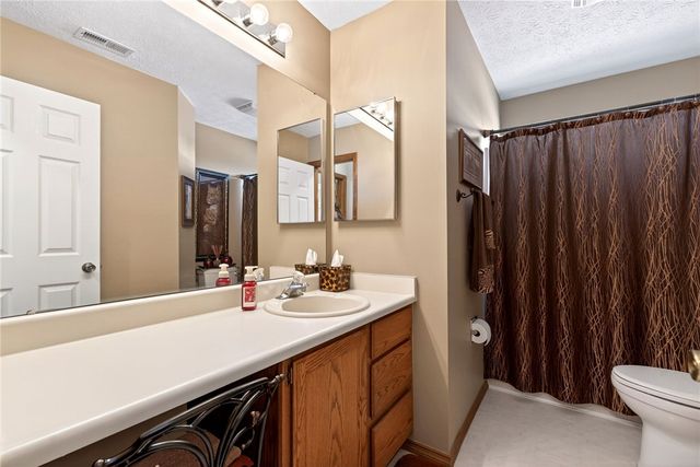 8767 Deer Valley Drive, Dayton, OH 45424