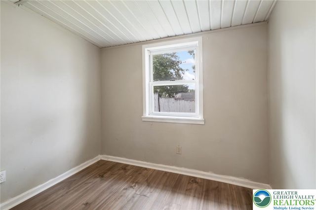 132 2nd Street, Catasauqua Boro, PA 18032