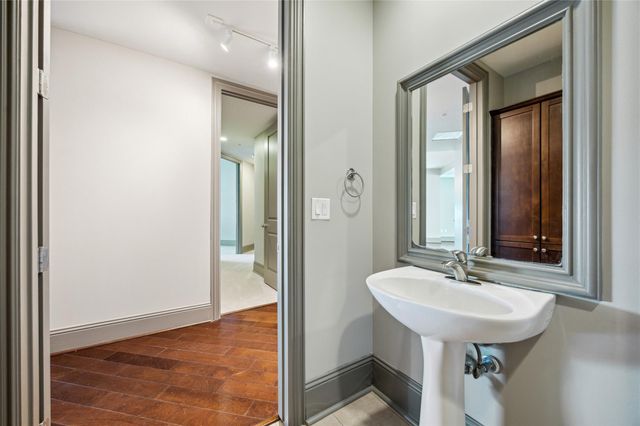 9870 Gaylord Drive 628, Houston, TX 77024