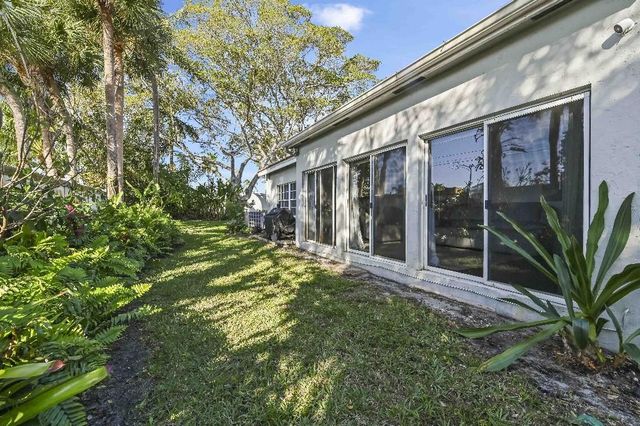 5160 Sabal Gardens Lane 1, Boca Raton, FL 33487