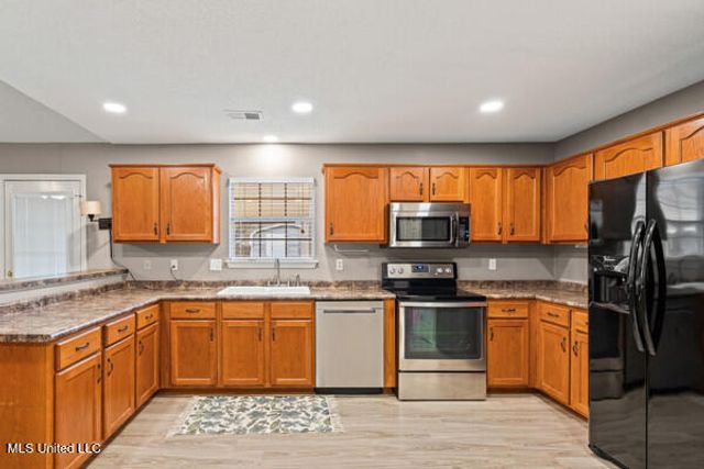 6073 Allen Parkway, Olive Branch, MS 38654