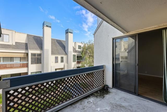 2232 River Run Drive 206, San Diego, CA 92108