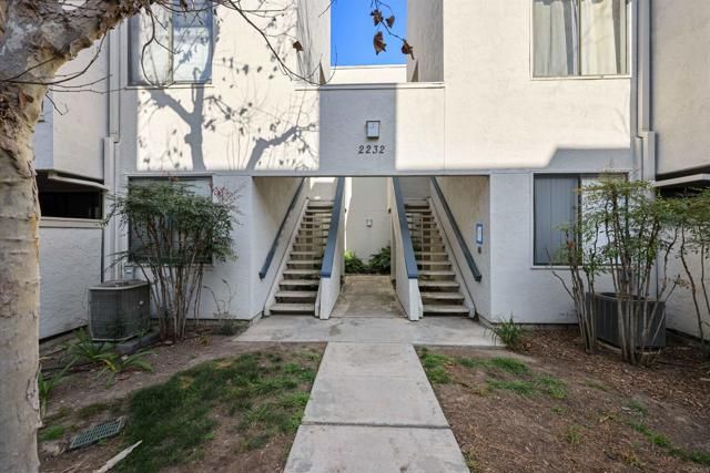 2232 River Run Drive 206, San Diego, CA 92108