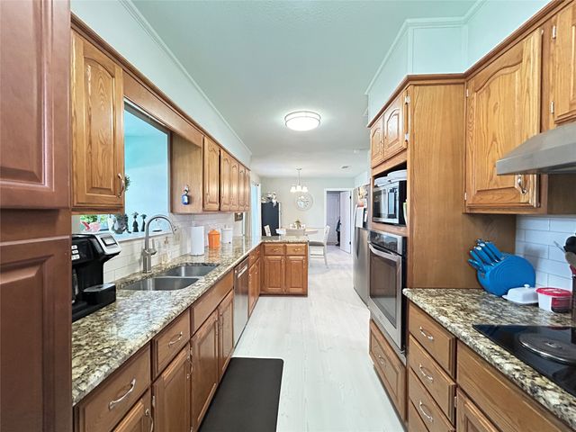 100 Cedar Springs Boulevard, Sulphur Springs, TX 75482