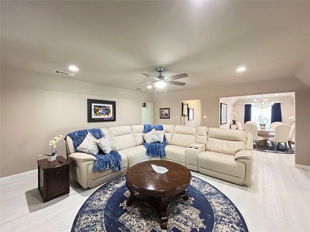 100 Cedar Springs Boulevard, Sulphur Springs, TX 75482