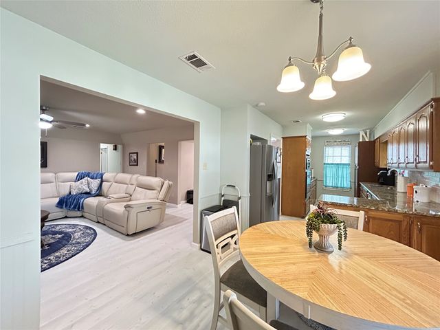 100 Cedar Springs Boulevard, Sulphur Springs, TX 75482