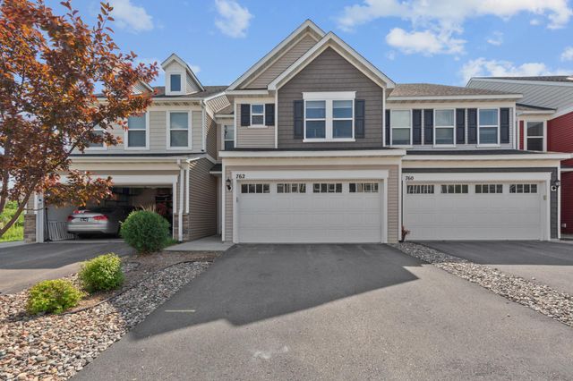 762 Stonegate Road, Chanhassen, MN 55317