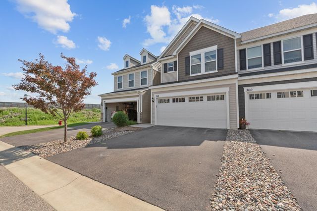 762 Stonegate Road, Chanhassen, MN 55317