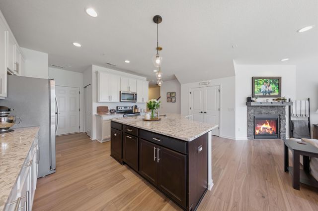 762 Stonegate Road, Chanhassen, MN 55317