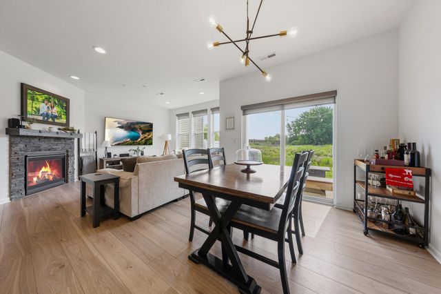 762 Stonegate Road, Chanhassen, MN 55317