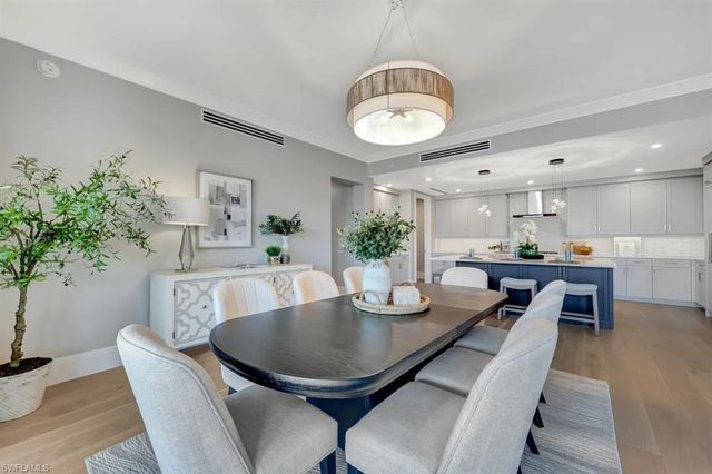 1130 3RD AVE S 512, Naples, FL 34102