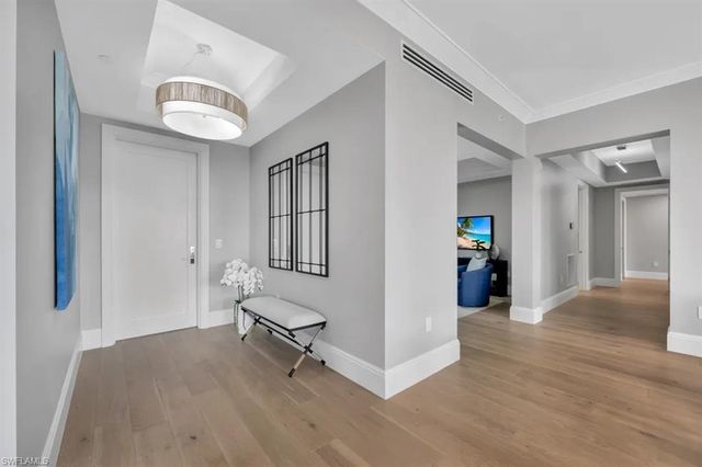 1130 3RD AVE S 512, Naples, FL 34102
