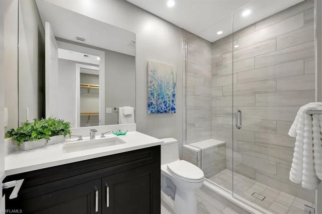 1130 3RD AVE S 512, Naples, FL 34102