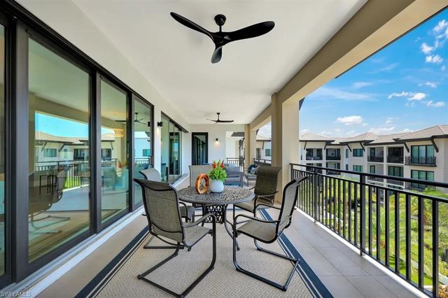 1130 3RD AVE S 512, Naples, FL 34102