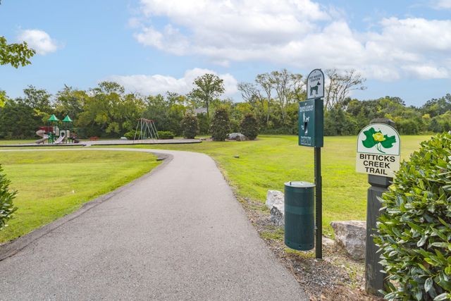 5040 Falling Water Rd, Nolensville, TN 37135