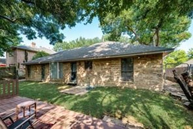 612 Renee Lane, Desoto, TX 75115