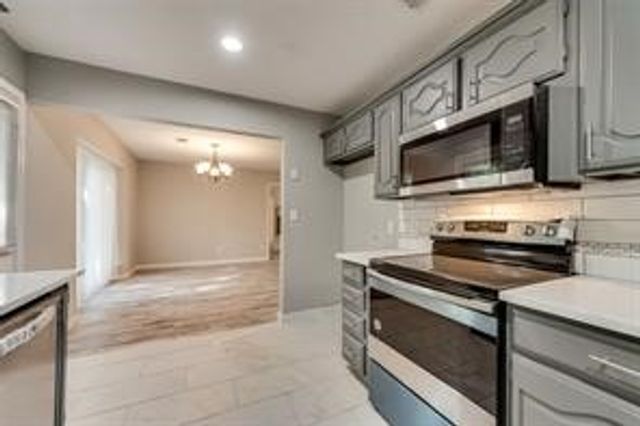 612 Renee Lane, Desoto, TX 75115