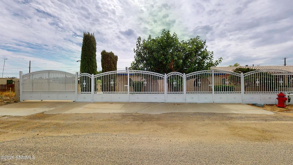 436 Gorman Street, Anthony, NM 88021