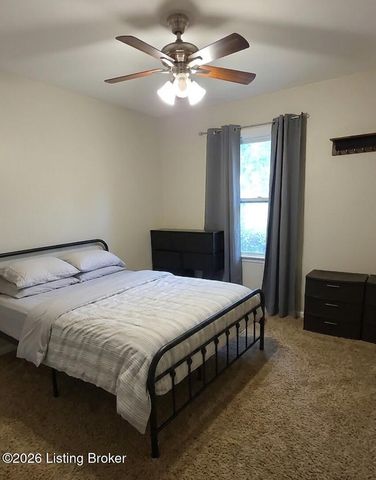 202 Saint Thomas Ct, Bardstown, KY 40004