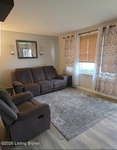 202 Saint Thomas Ct, Bardstown, KY 40004