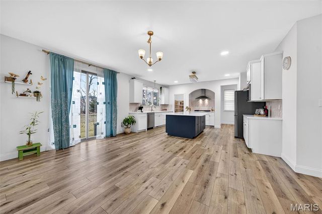 209 Haver Hill Drive, Lake St Louis, MO 63367