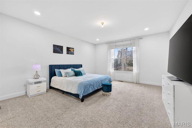 209 Haver Hill Drive, Lake St Louis, MO 63367