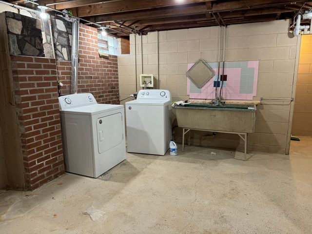 1807 Oakland Avenue, Crest Hill, IL 60403