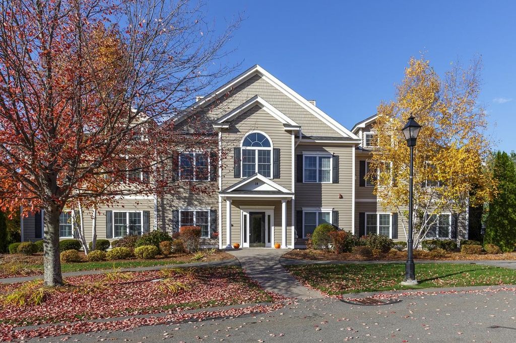 14 Carriage Way Unit 5, Manchester, NH 03102