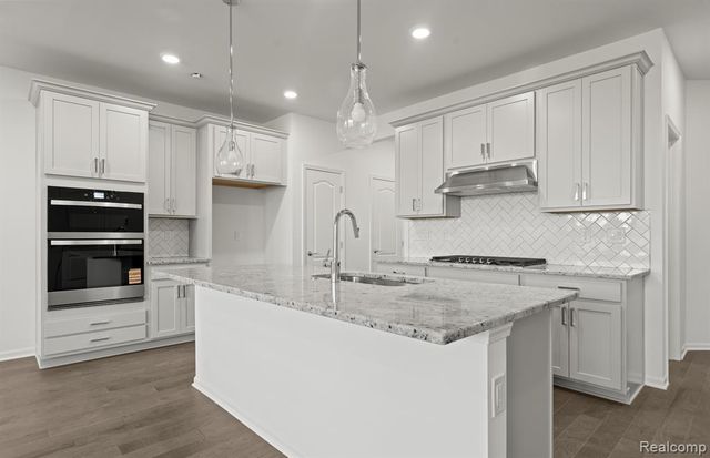 5684 Corgi Drive, Ann Arbor, MI 48108