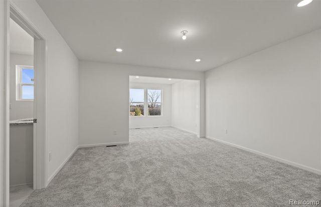 5684 Corgi Drive, Ann Arbor, MI 48108
