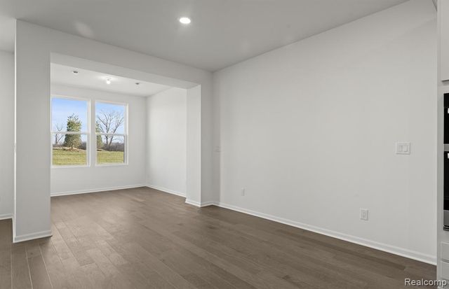 5684 Corgi Drive, Ann Arbor, MI 48108