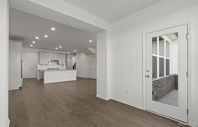 5684 Corgi Drive, Ann Arbor, MI 48108