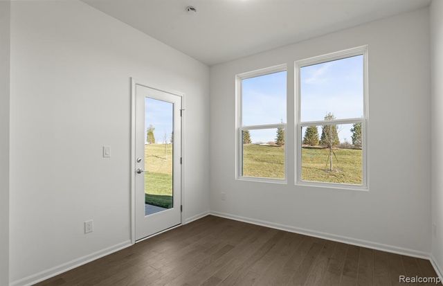 5684 Corgi Drive, Ann Arbor, MI 48108