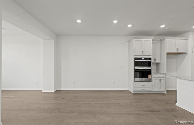 5684 Corgi Drive, Ann Arbor, MI 48108