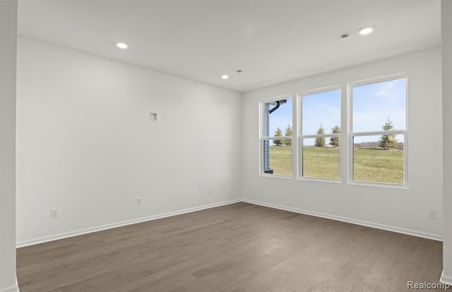 5684 Corgi Drive, Ann Arbor, MI 48108